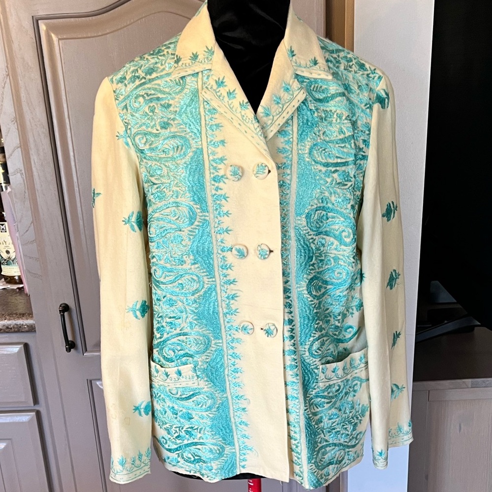 Vintage Indian Ivory Blazer with Turquoise Embroidery